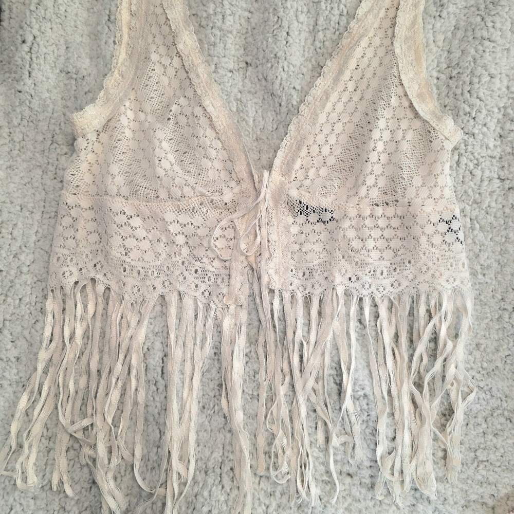 Daytrip Cream Lace Fringe Vest